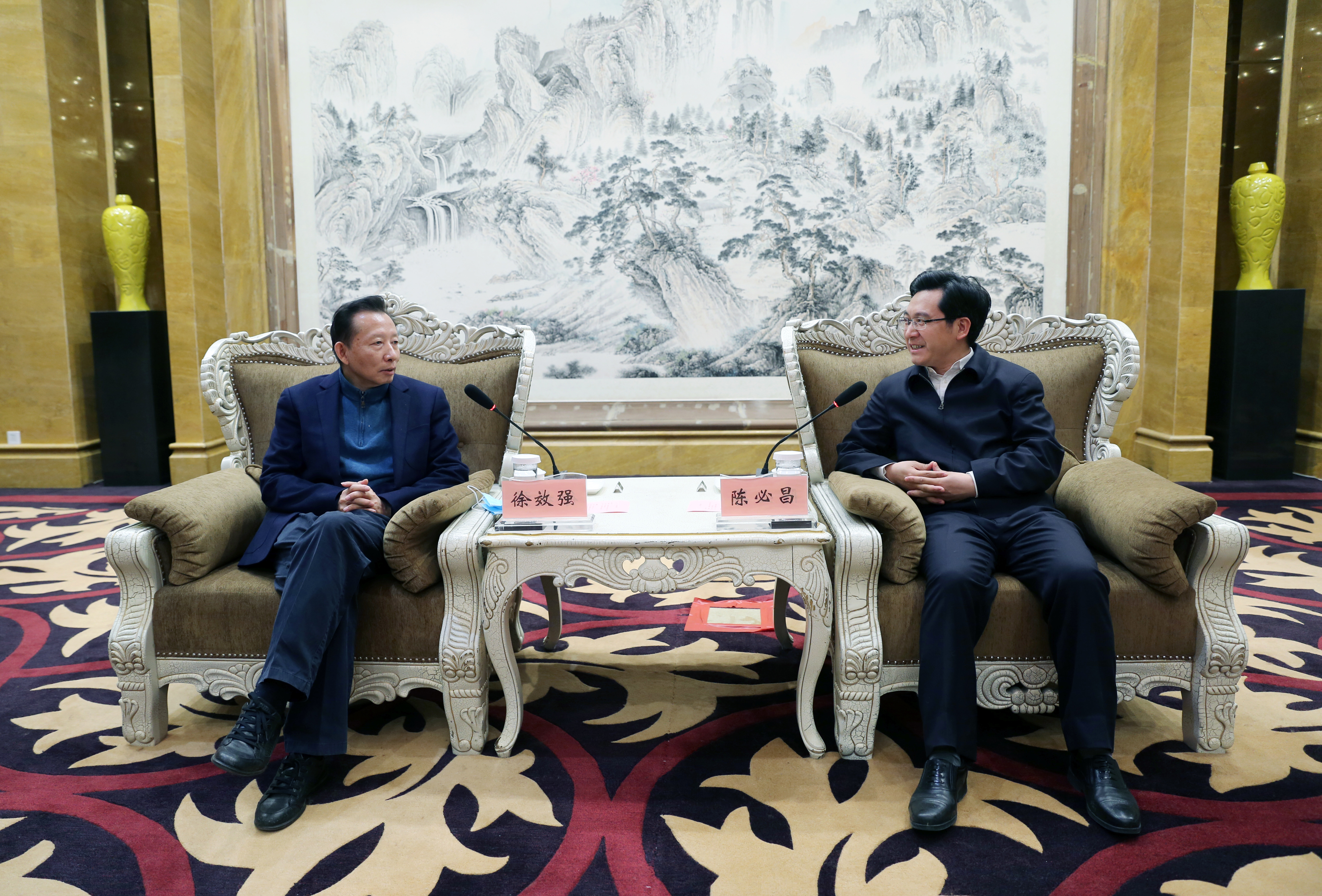 陈必昌代市长活动报道专集